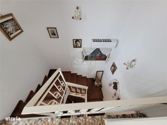 Casa moderna tip triplex 4 camere zona Selimbar