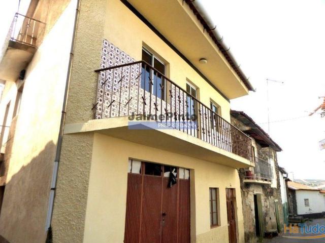 Casa, moradia V3, em Poiares, Douro Internacional, Portugal, Bragança, Freixo E. à Cinta. | 26083835251