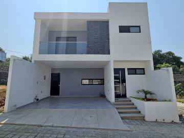 Casa Nueva al Norte de Cuernavaca, En exclusiva privada en Col. Maravillas