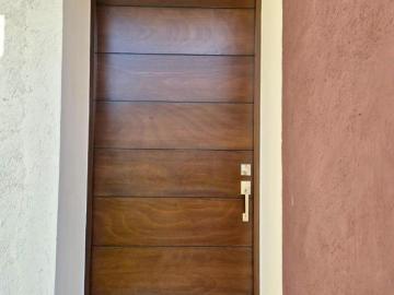 CASA NUEVA CON ALBERCA Y JARDIN A 5 MINUTOS DE LA AUTOPISTA