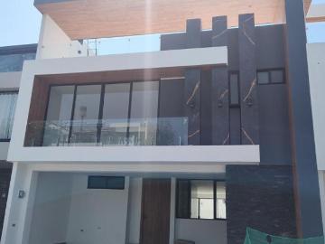 Casa Nueva de 3 niveles en Parque Campeche, Lomas de Angelopolis Cascatta