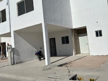 CASA NUEVA EN CERRADA CADIZ