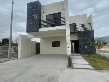 Casa nueva en Hacienda El Milagro