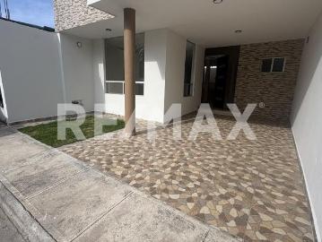 Casa nueva en renta en privada cerca de la SEP