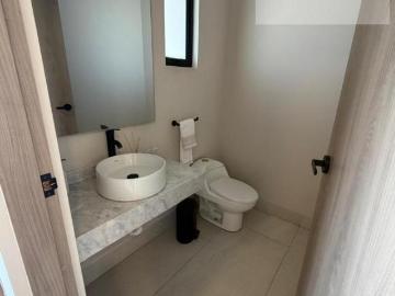Casa nueva en venta a precio de Pre venta Eje Metropolitano
