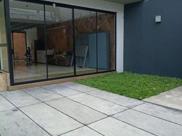 Casa Nueva en Venta Calle Once Martires Col. Tlalpan $19,600,000.00