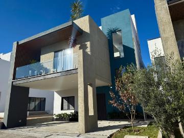 Casa nueva en venta con roof garden y doble altura en Pachuca, Hgo Ubicación ideal en Altara 164