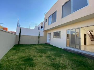 Casa nueva en venta en fracc. con vigilancia. Lomas de Ahuatlan, Cuernavaca