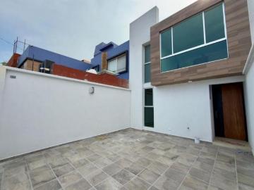 CASA NUEVA EN VENTA EN FRACCIONAMIENTO CON RECAMARA EN PLANTA BAJA CERCA CU BUAP LAS TORRES