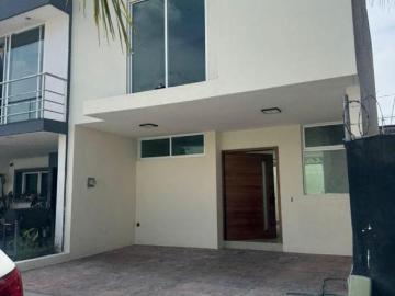 Casa nueva en venta en Rinconada del Valle