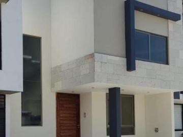 Casa Nueva en Venta en Valle Imperial Coto Avellano | 4 Recámaras | Sótano + Roof Garden + Alberca