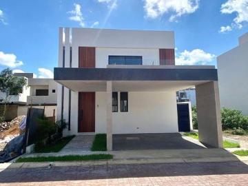 Casa NUEVA en venta en Vía Cumbres Cancun
