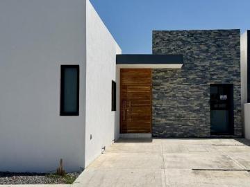Casa Nueva en Venta Lomas del Dorado