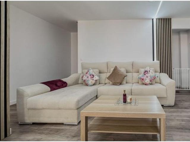 Casa, Nueva, reformada, cerca del centro con gran terraza en Ciudad Jardín, Málaga
