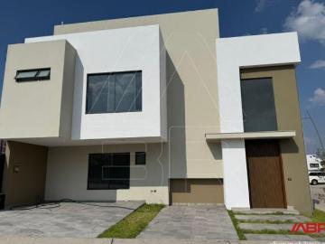 Casa Nueva Venta Precio Preventa en Esquina Coto Frente a Metropolitano