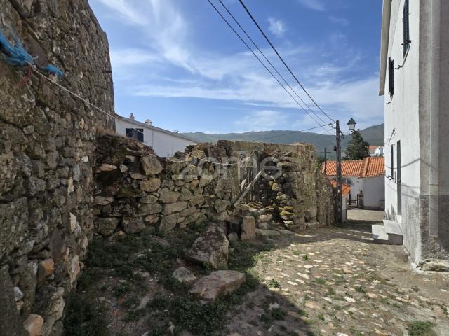 Casa na Aldeia de Folgosinho