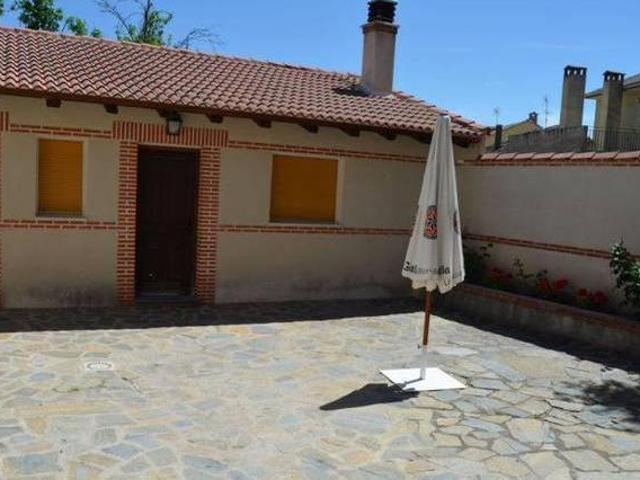 Casa Nines Fuentidueña Segovia