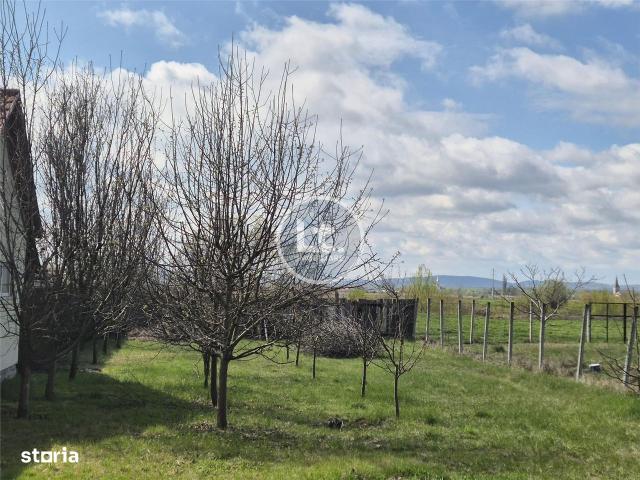Casa noua DE VANZARE, la 2 km de Reghin