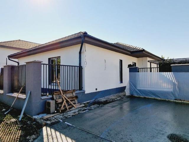Casa noua finisata, Oncea dealuri, 123 mp utili, 408 mp teren