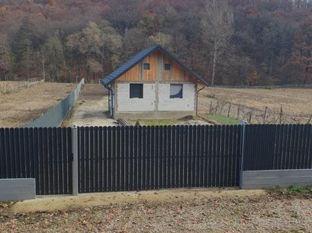 Casa noua in Arges sat Babana cu un teren de 1500 mp i