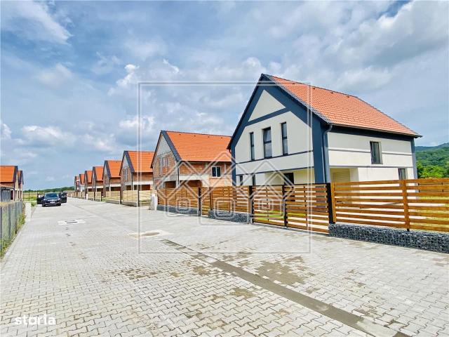 Casa noua, individuala, intabulata, 4 camere, 3 bai, la cheie