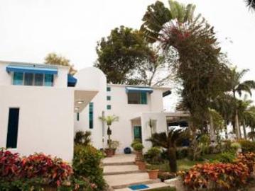 CASA OLON LAS NUÑEZ: UN PARAISO AL PIE DEL MAR