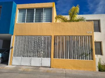 Casa a 10 minutos de la UAA