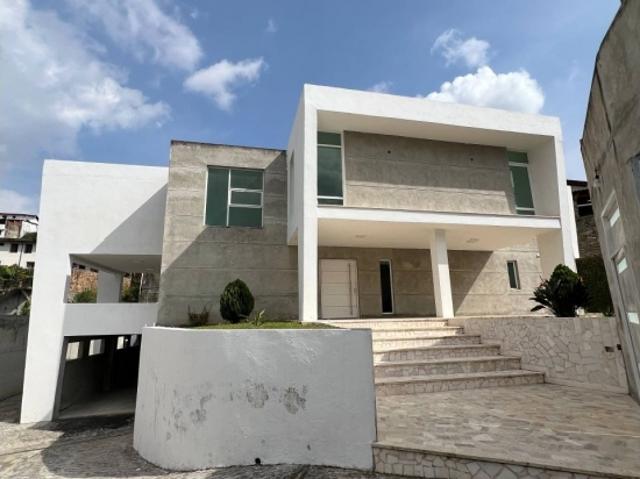 Casa a Estrenar en Venta obra gris Urb Parque el Retiro