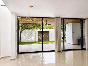 Casa en venta en Valle Imperial con paneles solares