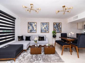 Casa a la venta con Sala de Tv en planta baja, con 3 recamaras, la principal con vestidor y baño