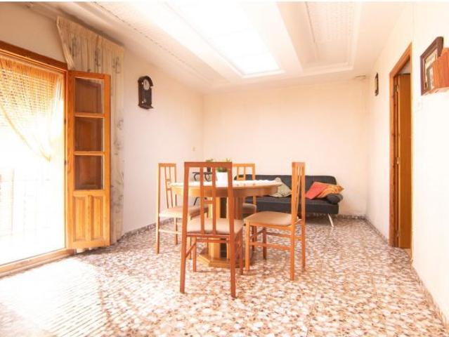 Casa a la venta en Alfondeguilla