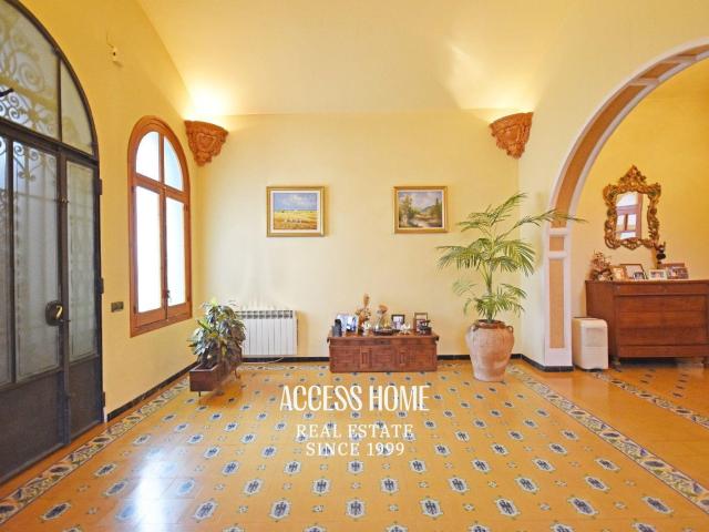 Casa con torreón y encanto indiano en venta en el corazón de. 498m² Arenys de Munt