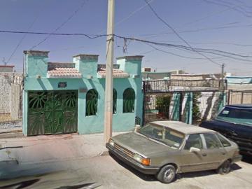 CASA A LA VENTA EN JUAREZ CHIHUAHUA YQH