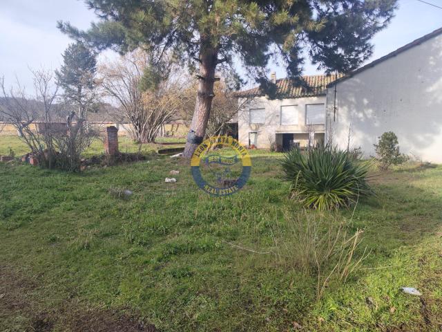 Casa a la venta en Santa Maria de Ordas