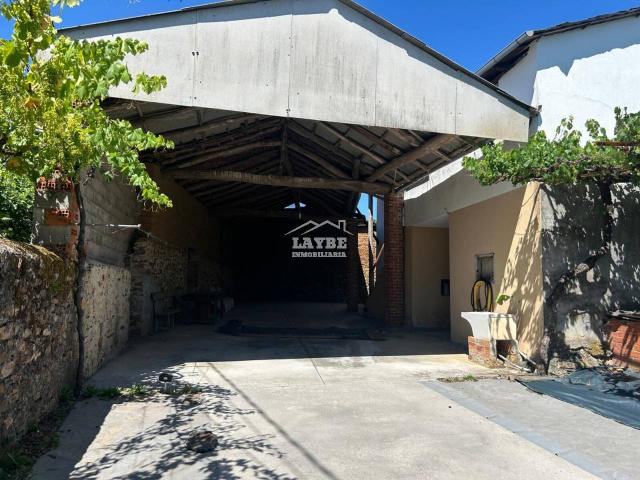 CASA A LA VENTA EN PUEBLA DE BROLLON