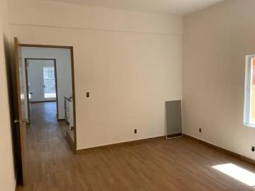 CASA A LA VENTA EN QUERETARO DE ARTEAGA YQH