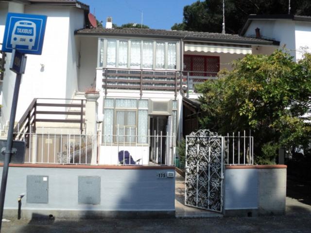 Casa a Schiera in affitto a Comacchio viale michelangelo 175, arredato, giardino, riscaldamento autonomo TrovaCasa