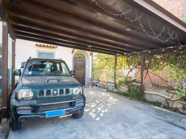 Casa a Schiera in affitto a Signa via Sant'Angelo 345, non arredato/vuoto, giardino, caminetto TrovaCasa