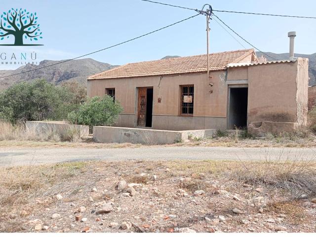 CASA A REFORMAR EN CAMPILLO DE ADENTRO