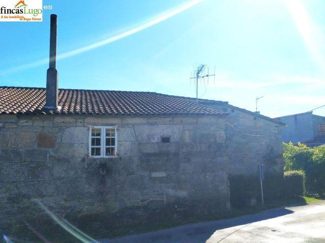 CASA A REFORMAR EN A PEROXA