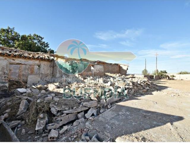 Casa a reformar en venta en La Pinilla