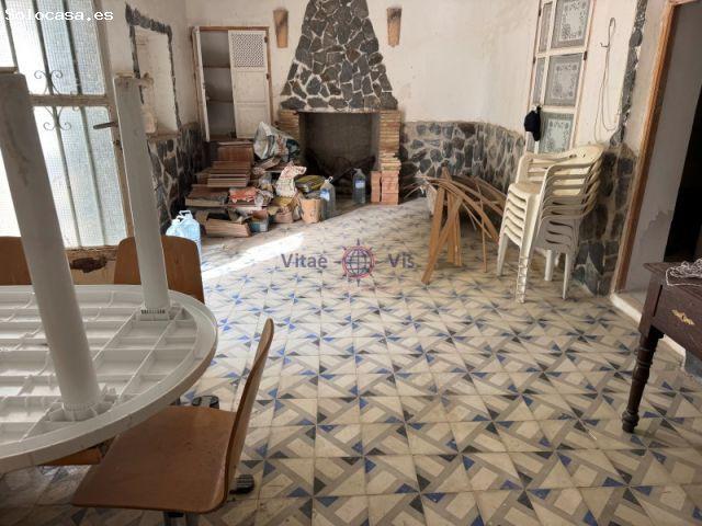 CASA A REFORMAR LA PARROQUIA