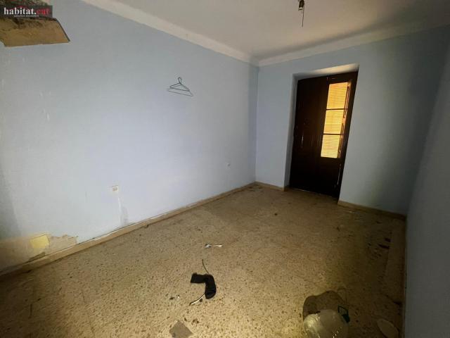 CASA A REHABILITAR SANT QUINTÍ DE MEDIONA CENTRO
