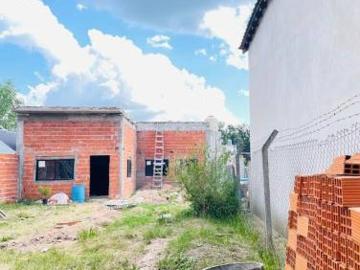 Casa a terminar en Gral. Rodríguez, lote 300 m2