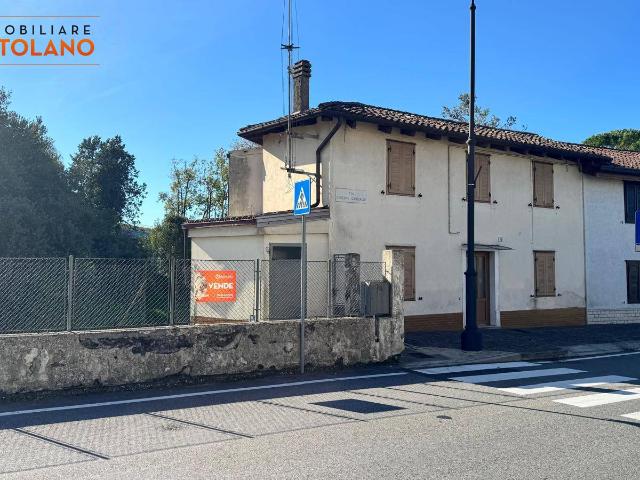 CASA ACCOSTATA DA UN LATO in vendita a Sagrado