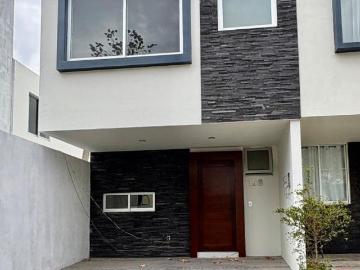 Casa Acabados de LUJO con 3 recámaras en Nouve residencial LISTA PARA ESTRENARSE