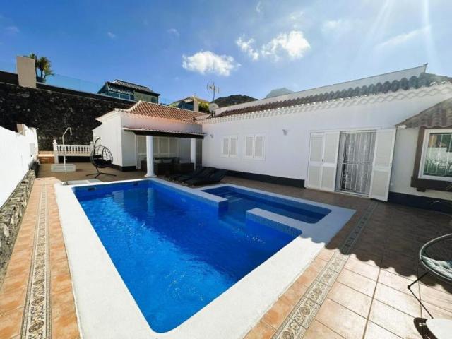 Casa Adeje Santa Cruz De Tenerife 94127684