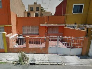 Casa Adjudicada en El Sifon Iztapalapa, RH