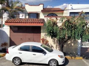 CASA ADJUDICADA EN EXTENSIÓN VISTA HERMOSA, CUERNAVACA MORELOS