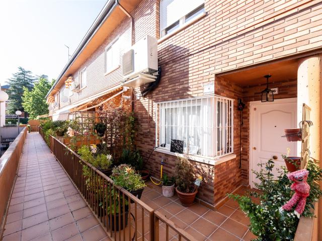 Casa adosada 3 dormitorios 193 m2 193m² Colmenarejo